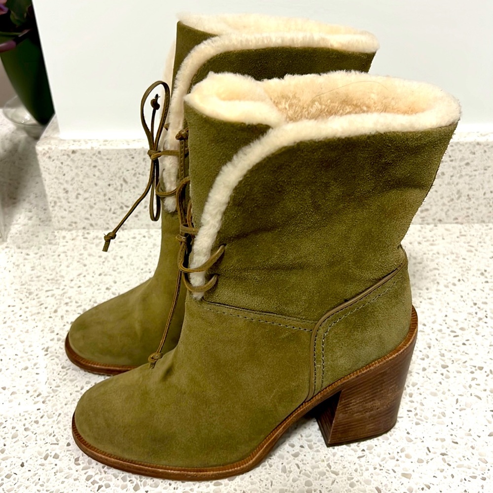 UGG natural shearling lace-up booties, green, size 8, almost new